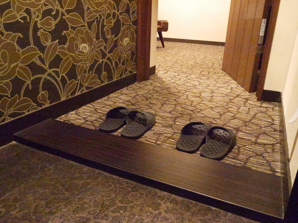 אוסקה Hotel Hills מראה חיצוני תמונה